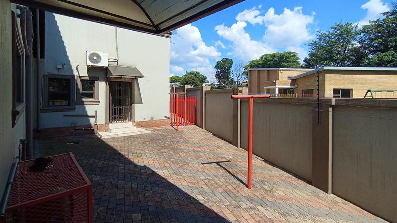 7 Bedroom Property for Sale in Raslouw Gauteng