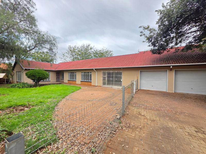 4 Bedroom Property for Sale in Kookrus Gauteng