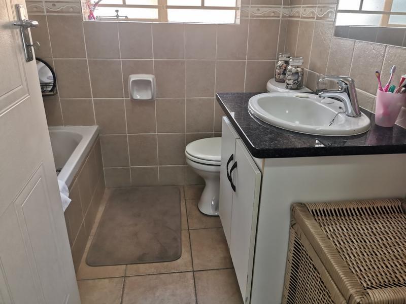 2 Bedroom Property for Sale in Montana Gauteng