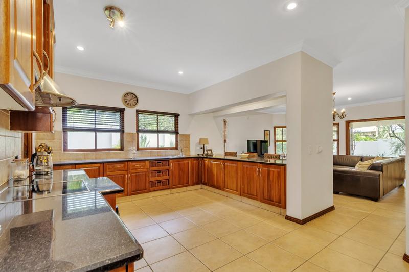 To Let 4 Bedroom Property for Rent in Dainfern Golf Estate Gauteng