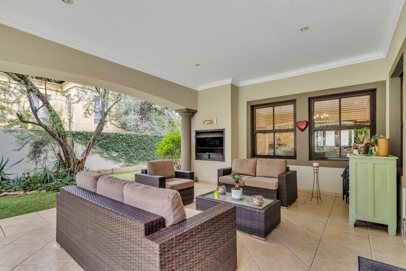 To Let 4 Bedroom Property for Rent in Dainfern Golf Estate Gauteng