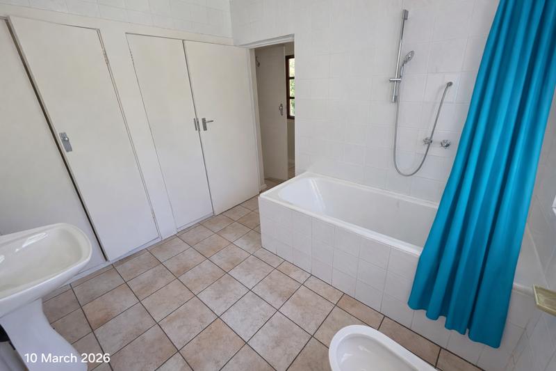 To Let 1 Bedroom Property for Rent in Hyde Park Gauteng