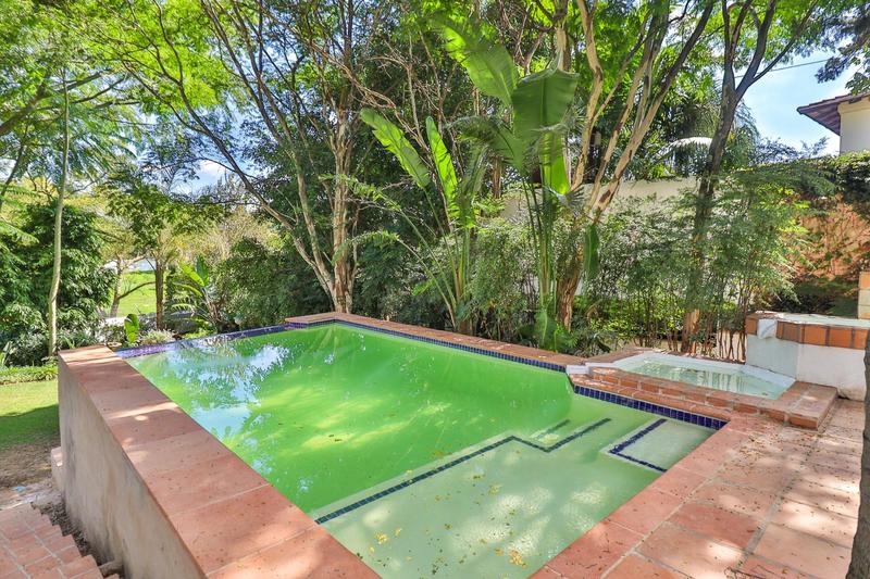 3 Bedroom Property for Sale in Waterkloof Ridge Gauteng