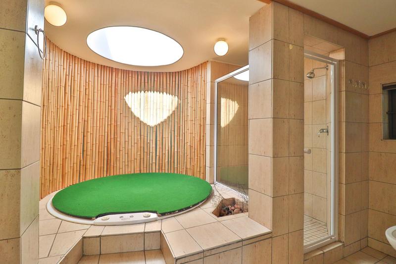 3 Bedroom Property for Sale in Waterkloof Ridge Gauteng