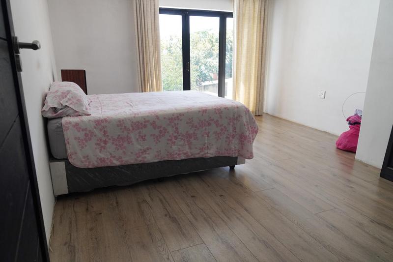 5 Bedroom Property for Sale in Dawn Park Gauteng