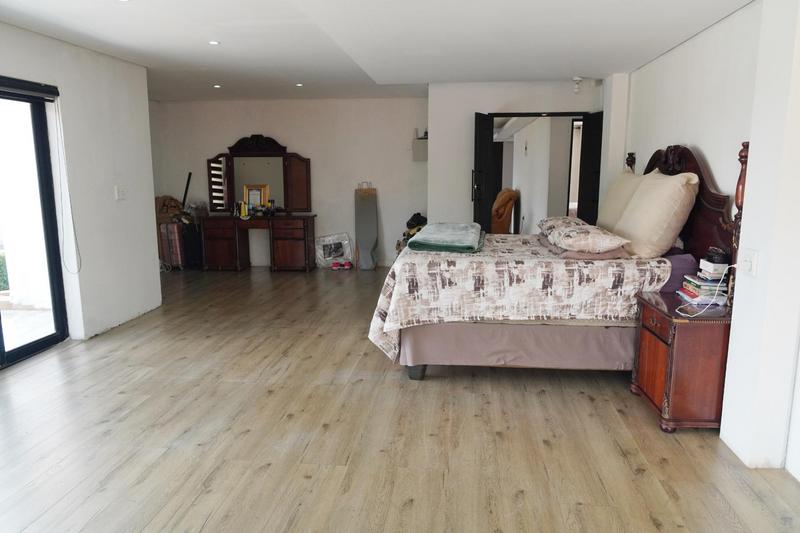 5 Bedroom Property for Sale in Dawn Park Gauteng