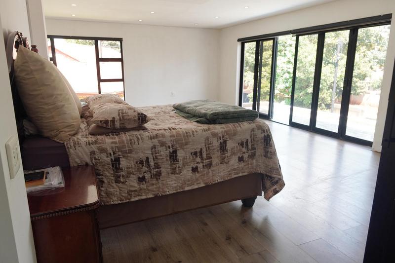 5 Bedroom Property for Sale in Dawn Park Gauteng