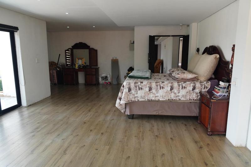5 Bedroom Property for Sale in Dawn Park Gauteng