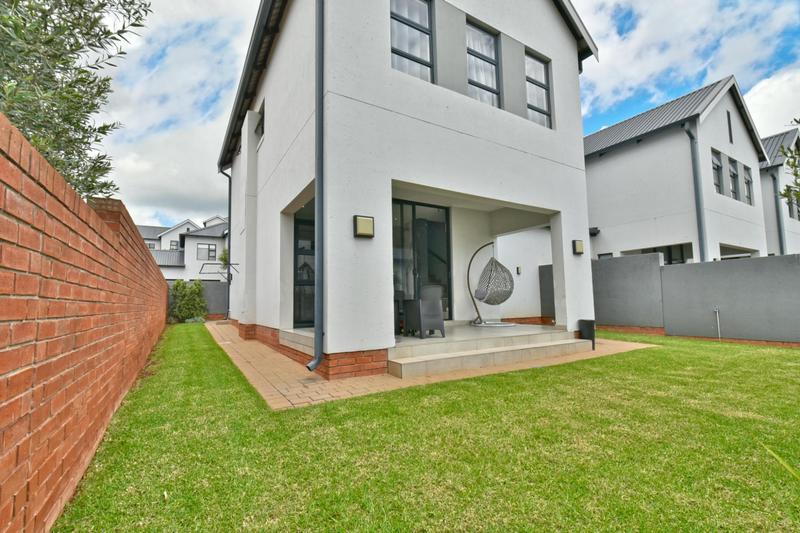 3 Bedroom Property for Sale in Pinehaven Gauteng