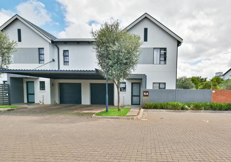 3 Bedroom Property for Sale in Pinehaven Gauteng