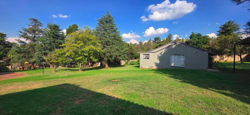 5 Bedroom Property for Sale in Zonnehoewe A H Gauteng