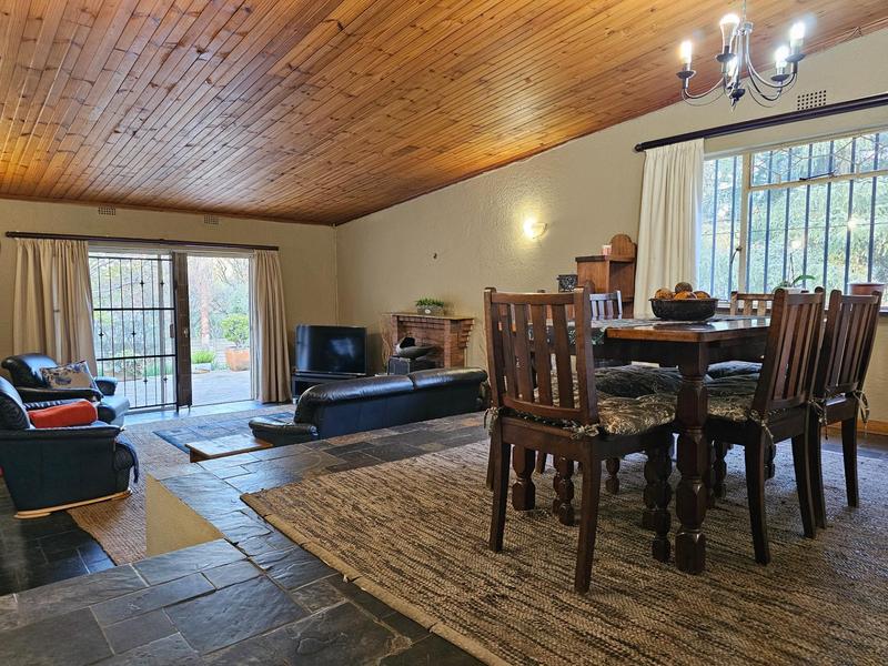 5 Bedroom Property for Sale in Zonnehoewe A H Gauteng