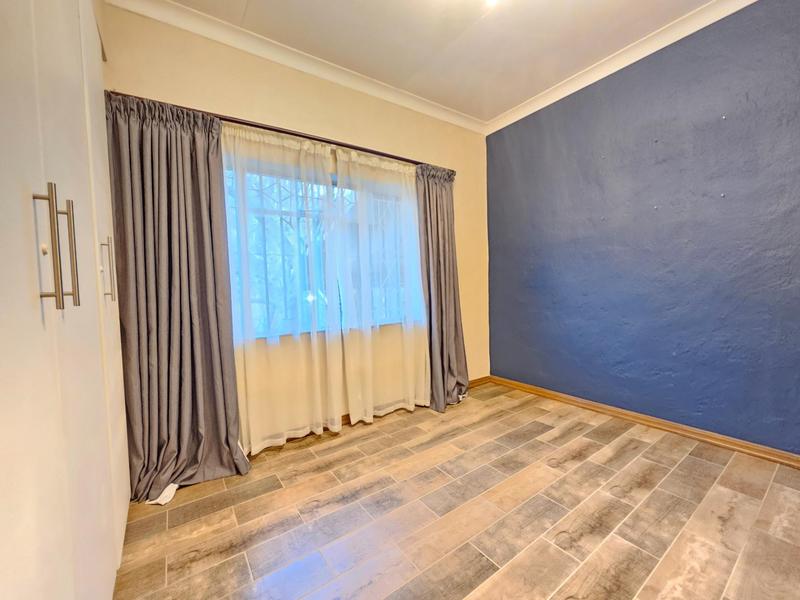 5 Bedroom Property for Sale in Zonnehoewe A H Gauteng