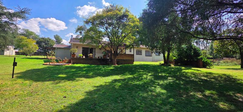 5 Bedroom Property for Sale in Zonnehoewe A H Gauteng