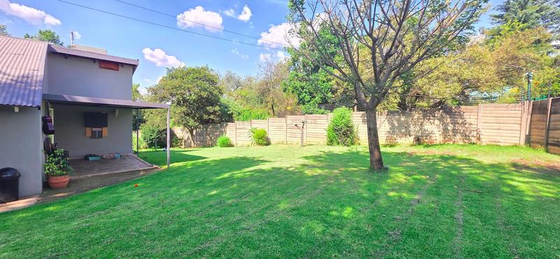 5 Bedroom Property for Sale in Zonnehoewe A H Gauteng
