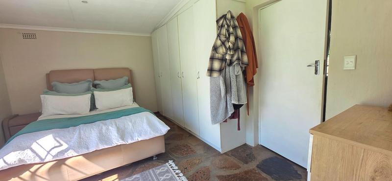5 Bedroom Property for Sale in Zonnehoewe A H Gauteng