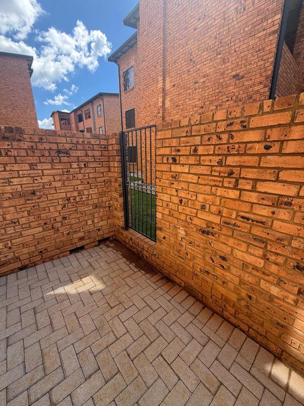 To Let 2 Bedroom Property for Rent in Ravenswood Gauteng