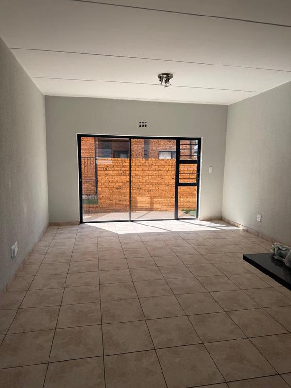 To Let 2 Bedroom Property for Rent in Ravenswood Gauteng