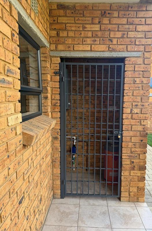 To Let 2 Bedroom Property for Rent in Ravenswood Gauteng