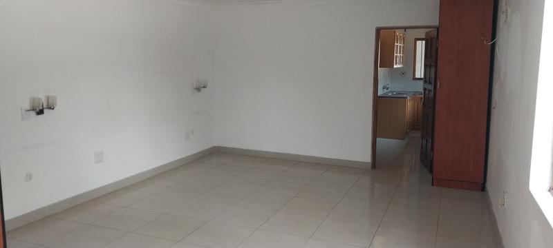 To Let 1 Bedroom Property for Rent in Eastleigh Ridge Gauteng