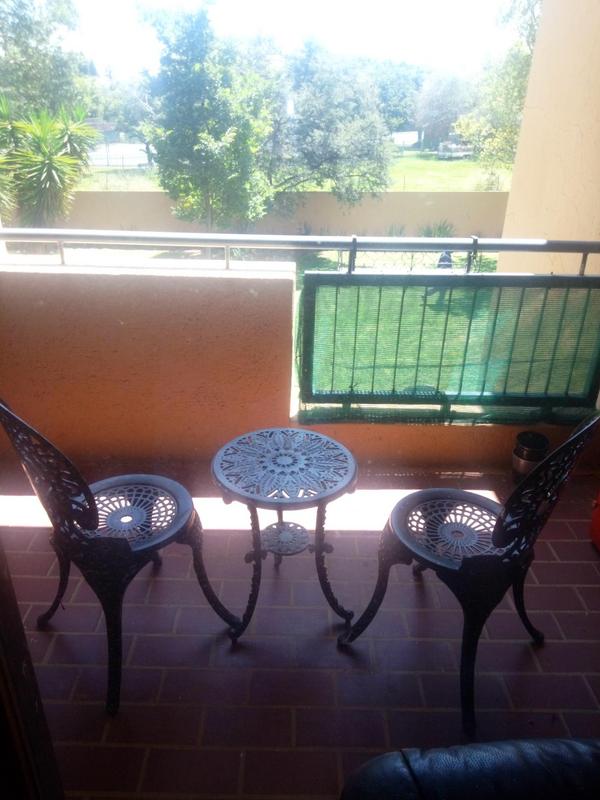 To Let 2 Bedroom Property for Rent in Waterkloof A H Gauteng