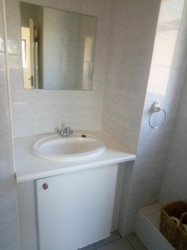 To Let 2 Bedroom Property for Rent in Waterkloof A H Gauteng