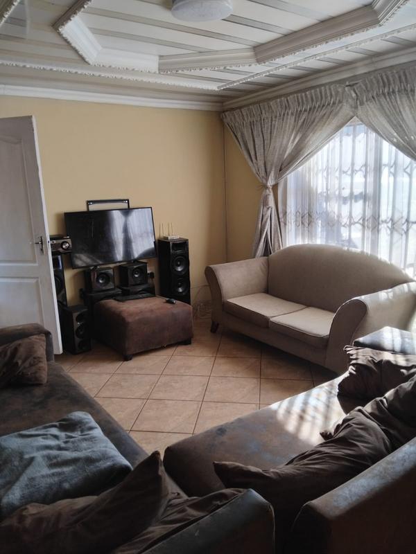 To Let 3 Bedroom Property for Rent in Vosloorus Gauteng