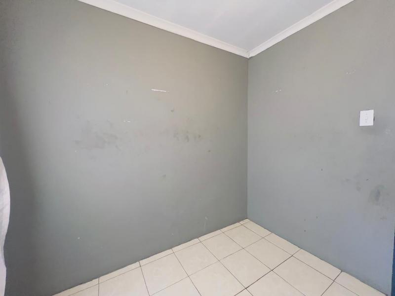 3 Bedroom Property for Sale in Protea Glen Gauteng