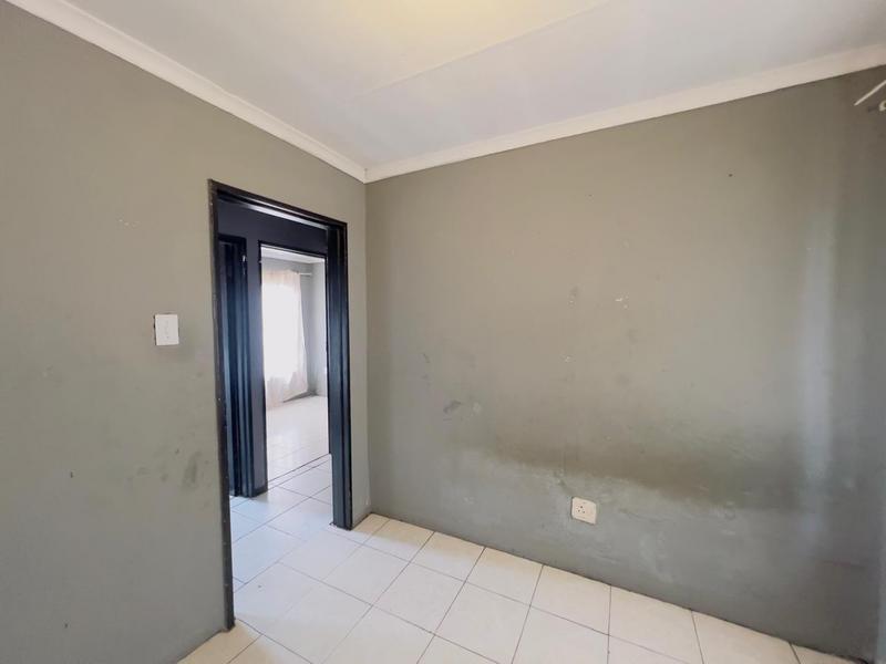 3 Bedroom Property for Sale in Protea Glen Gauteng