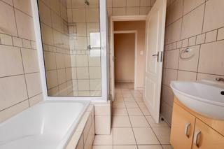 To Let 3 Bedroom Property for Rent in Groblerpark Gauteng