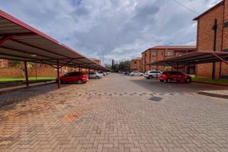 To Let 3 Bedroom Property for Rent in Groblerpark Gauteng