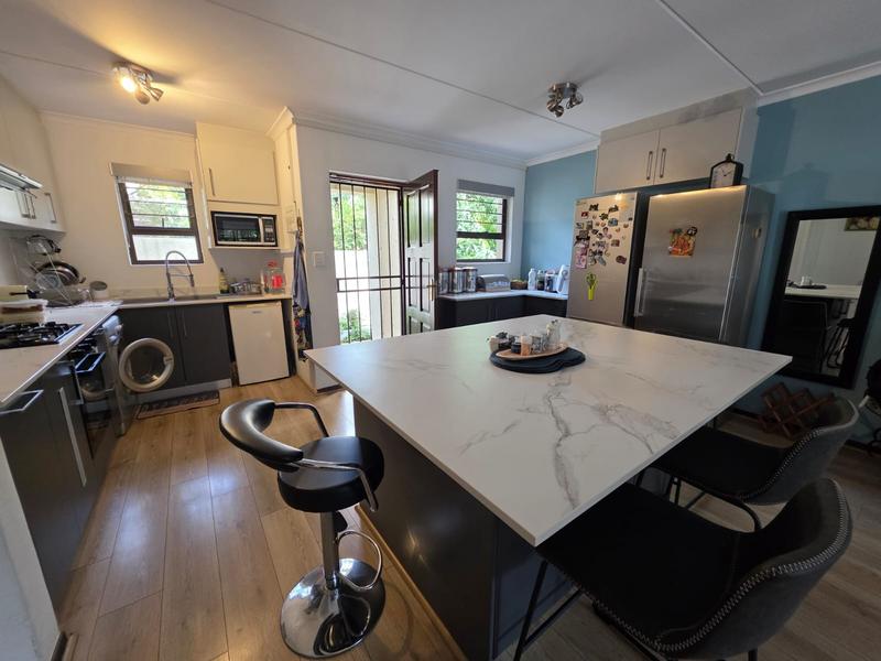 4 Bedroom Property for Sale in Sunninghill Gauteng