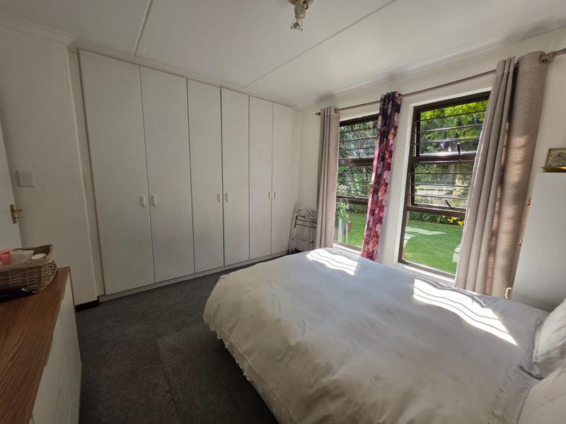 4 Bedroom Property for Sale in Sunninghill Gauteng