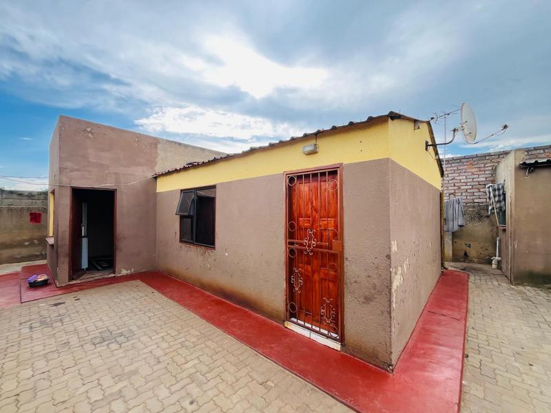 10 Bedroom Property for Sale in Buhle Park Gauteng