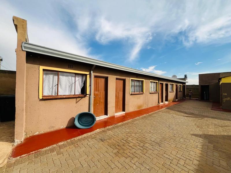 10 Bedroom Property for Sale in Buhle Park Gauteng