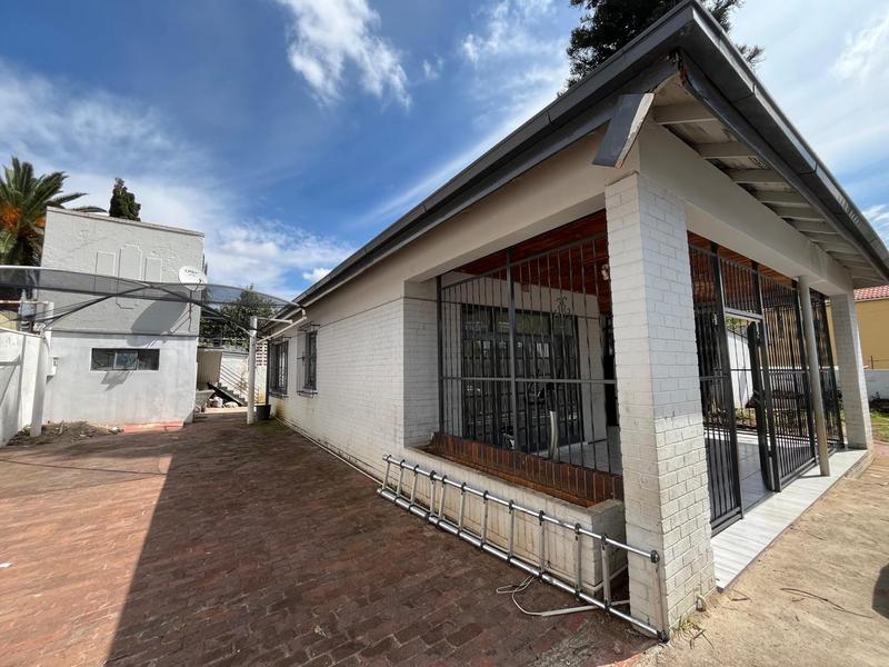 7 Bedroom Property for Sale in Orange Grove Gauteng