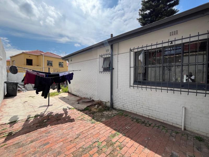 7 Bedroom Property for Sale in Orange Grove Gauteng