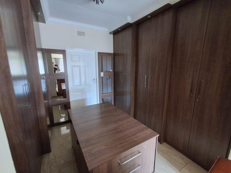 6 Bedroom Property for Sale in Winchester Hills Ext 3 Gauteng