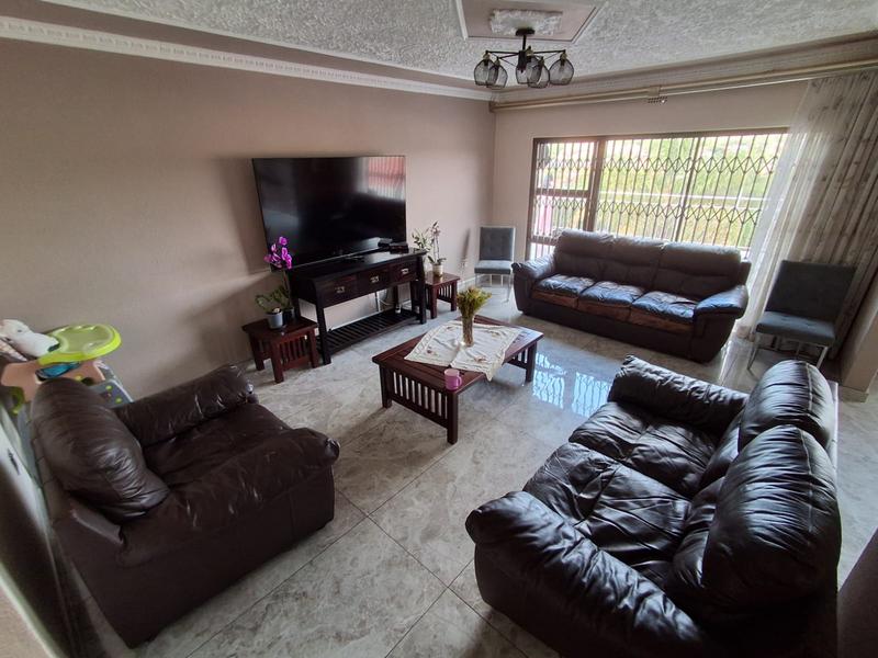 6 Bedroom Property for Sale in Winchester Hills Ext 3 Gauteng