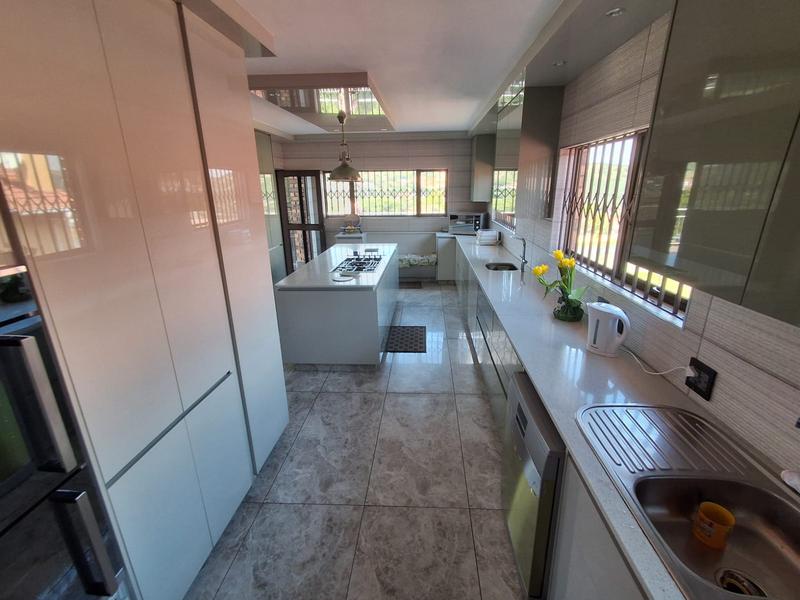 6 Bedroom Property for Sale in Winchester Hills Ext 3 Gauteng