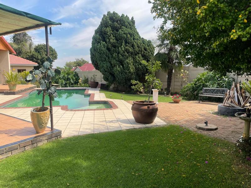 4 Bedroom Property for Sale in Eden Glen Gauteng