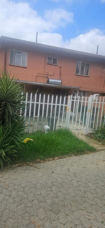 3 Bedroom Property for Sale in Bezuidenhout Valley Gauteng