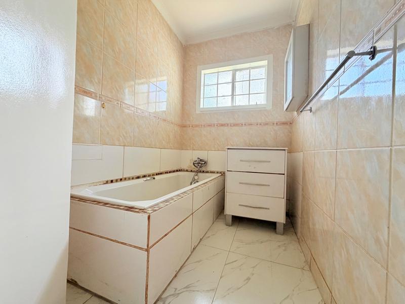 3 Bedroom Property for Sale in Vanderbijlpark Cw 6 Gauteng