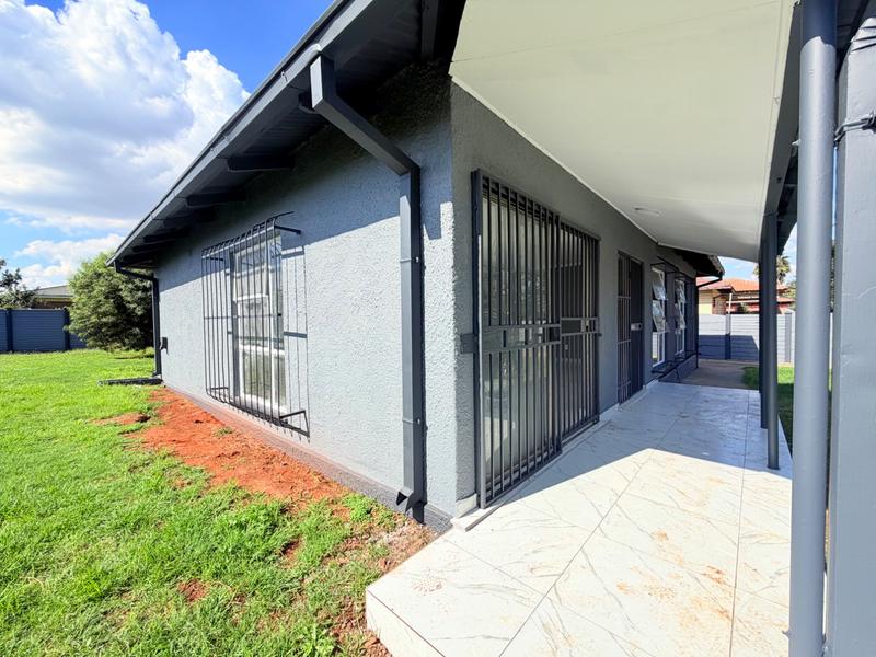 3 Bedroom Property for Sale in Vanderbijlpark Cw 6 Gauteng