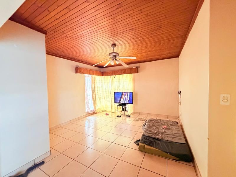 3 Bedroom Property for Sale in Vanderbijlpark Cw 6 Gauteng