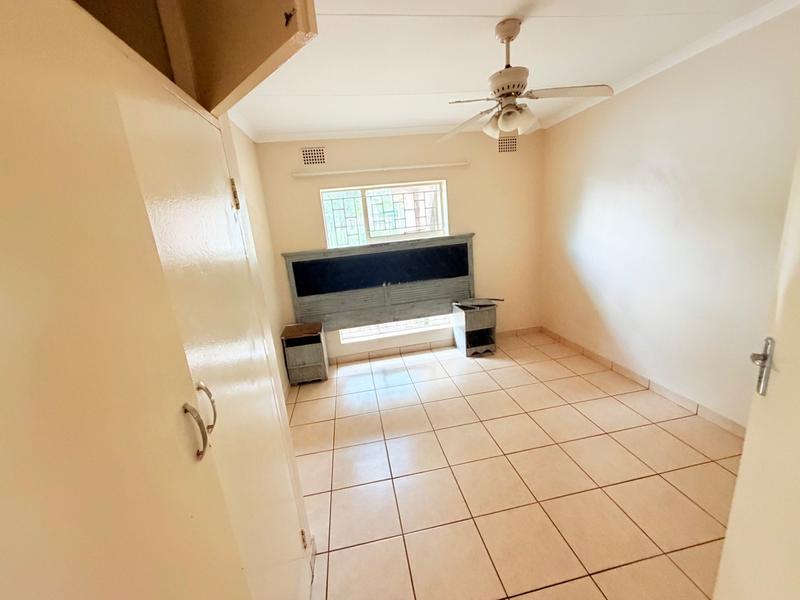 3 Bedroom Property for Sale in Vanderbijlpark Cw 6 Gauteng