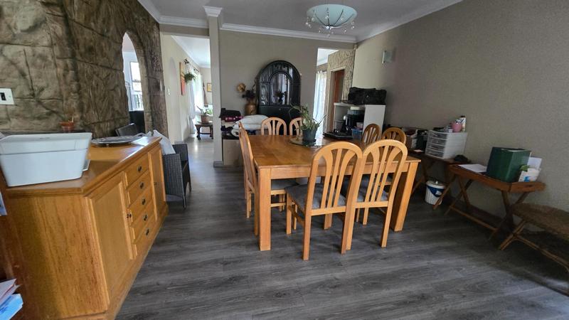 4 Bedroom Property for Sale in Sunward Park Gauteng