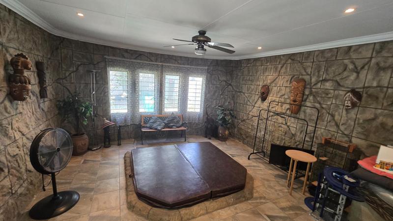 4 Bedroom Property for Sale in Sunward Park Gauteng