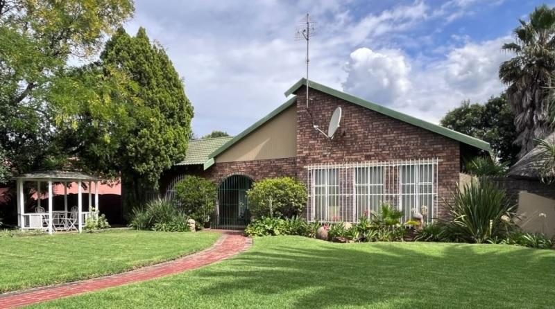 4 Bedroom Property for Sale in Arcon Park Gauteng