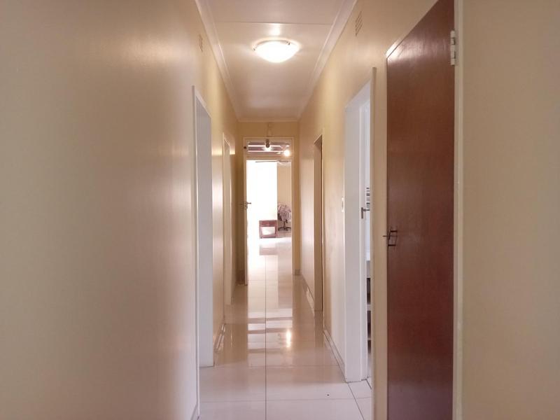 To Let 3 Bedroom Property for Rent in Cresta Gauteng